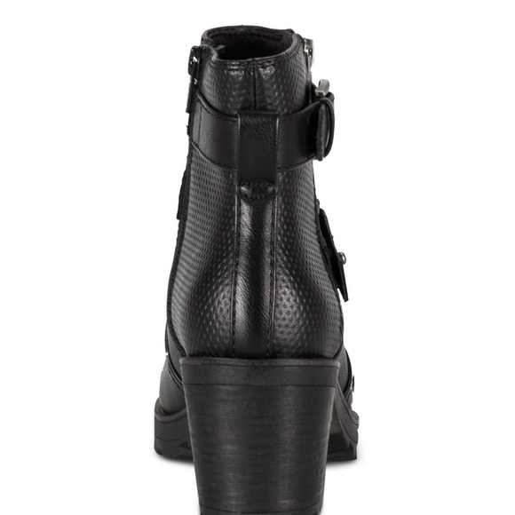 Baretraps Womens Towanda Leather Ankle Almond Toe Booties Shoes Size 5 - Picture 3 of 3